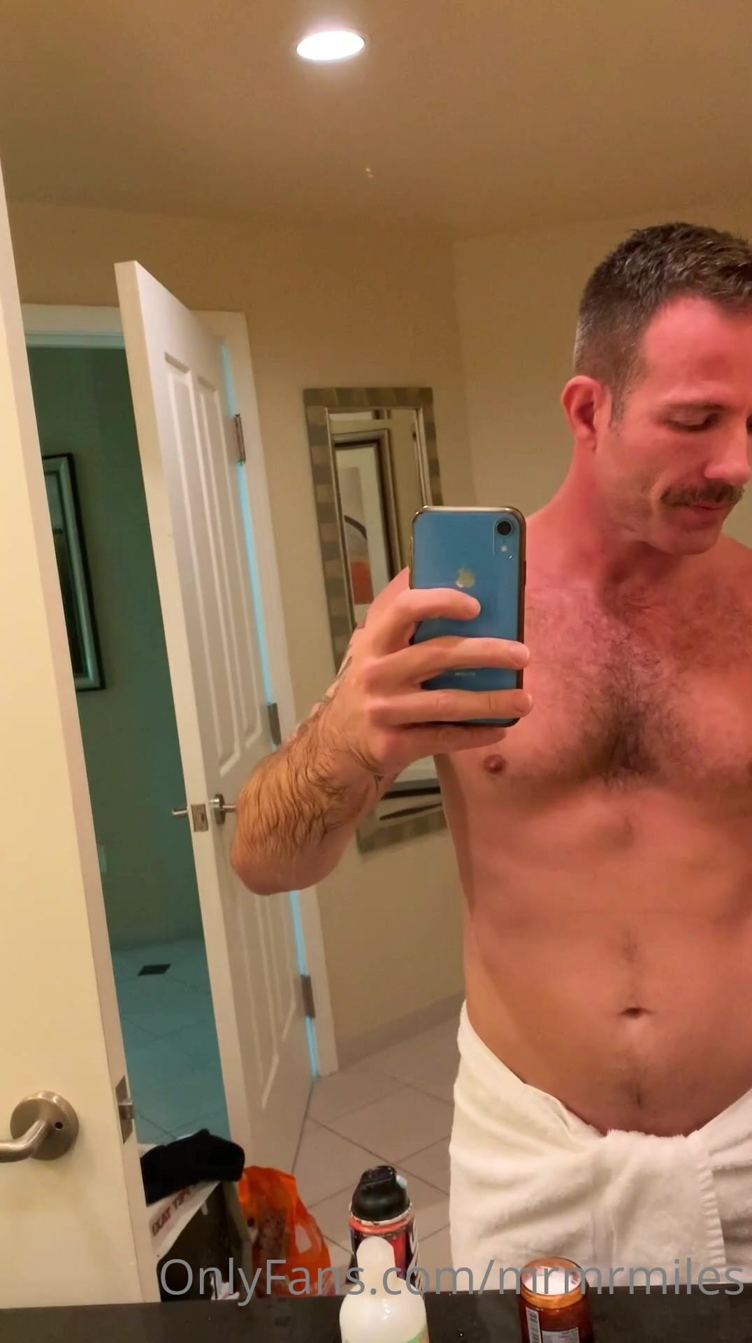 Miles Branch aka MrMrMiles gay nude porn video (26)