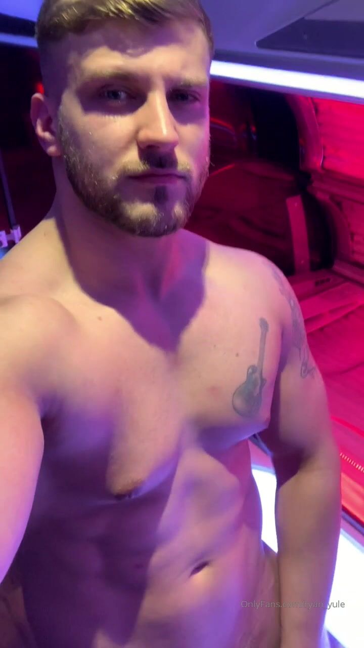 Alpha Scott Nude Sex Videos (106)
