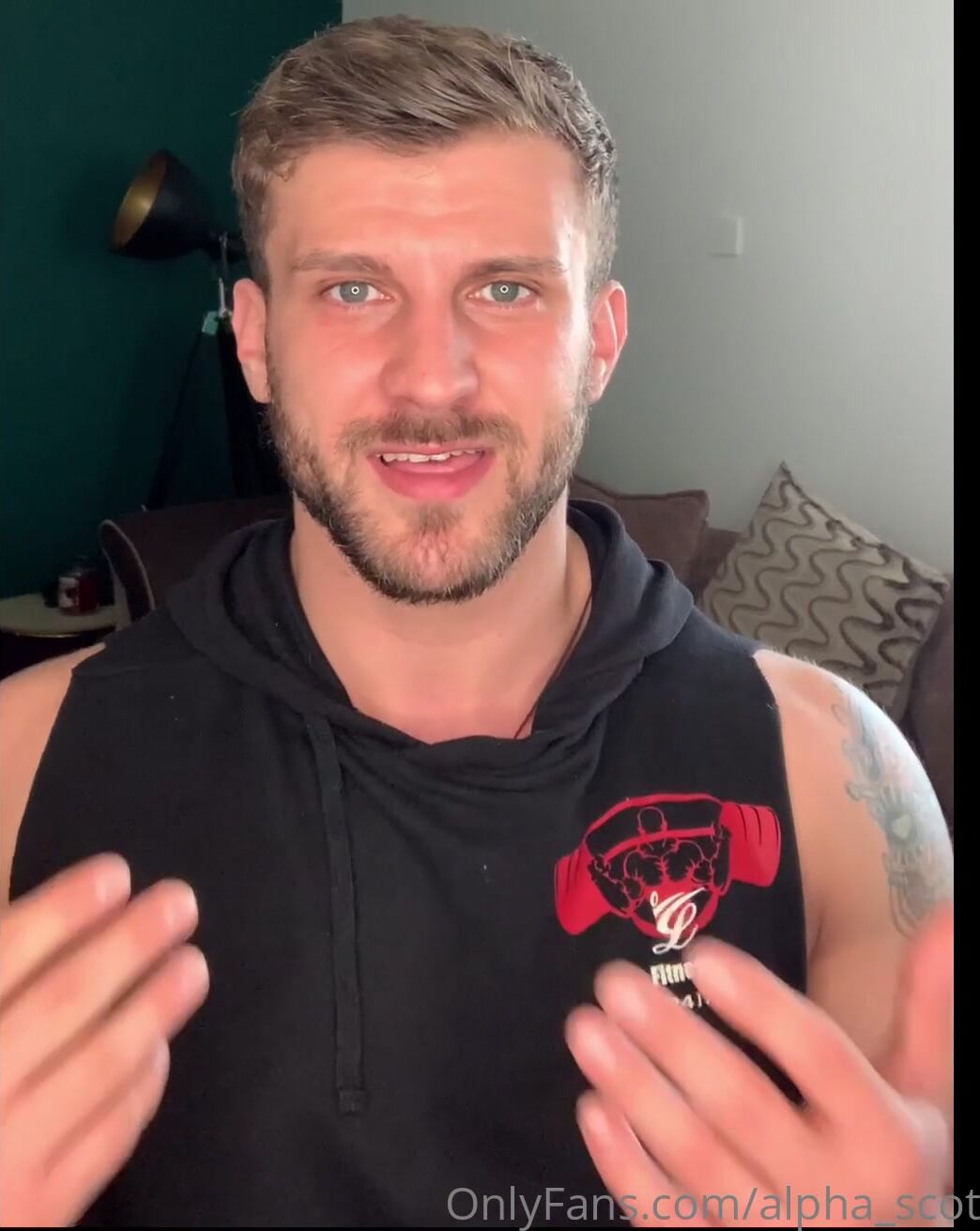 Alpha Scott Nude Sex Videos (259)