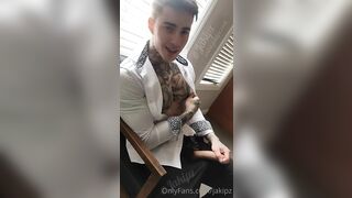 Talking dirty till I shoot a big load 