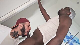 Blowjob in Calgary Romeo Davis XL