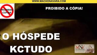 O hospede pauzudo