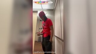 eddiebigd getting caught in the elevator videos xxxx