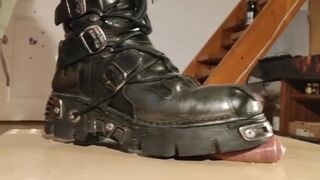 slave boy enjoy cock stomping in leather boots pov hd beth kinky gay video