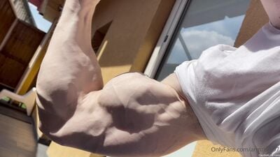 armzbro97 armzbro97 0684 - free gay porn