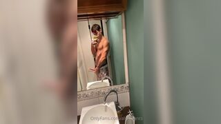 Quick jerk off in the bathroom Alec Santos alec_sants - Gay Fans BussyHunter.com