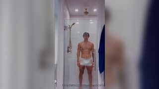 Having a shower in my underwear Evan Lamicella - Gay Fans BussyHunter.com