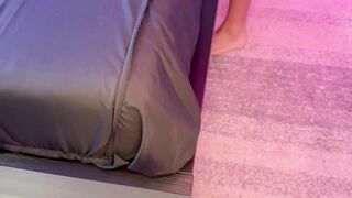 Taking it deep - Gay Porn
