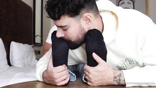 Eduardo Fonseca gets sucked by Casey Cooper - Gay Porn