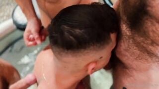 Ruggery Valdivia, Jose Poyato, HugeAjax, FitGamguy & Joe DeMatteo - Gay Porn