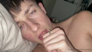 Danny Senpai - Damn this straight boy wanted to shoot on my sweet ass and let him push it in, course - Gay Porn 2