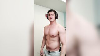 The Lyon King - gay porn video (28)