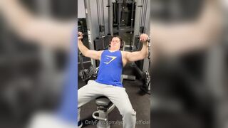 The Lyon King - gay porn video (143)