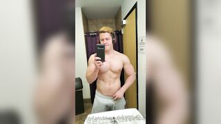The Lyon King - gay porn video (121)