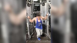 The Lyon King - gay porn video (144)