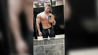 Hotmuscles6t9 - gay porn video (289)