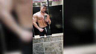Hotmuscles6t9 - gay porn video (289)
