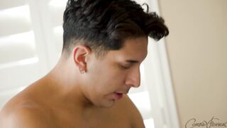 Matteo Feeds Rocky - free gay porn