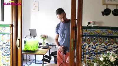 RawFuckClub - Bored straight dude gets head - free gay porn video