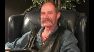 Mature Amateur Cowboy Jacks off - Gay Amateur Porno