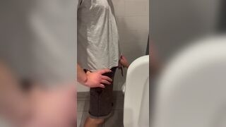 Big Dick on a Rest Area Squale ass - SeeBussy.com