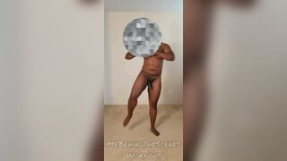 Silly, yet HOTT, Naked Workout¡ (Would you Workout with Me¿) MeBehindTheScenes - SeeBussy.com