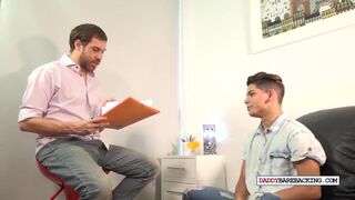 Cockblowing Latin Twunk Pounded by DILF till Cumshot - Gay Amateur Porno