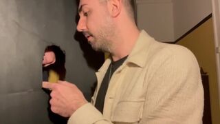 48 ans. Bonne grosse bite qui décharge rapidement Mateo Vespiacci - Free Gay Porn