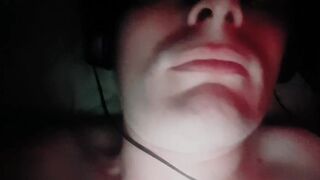 Step brother right next to me¡ Risky ⁄ almost caught being sexy and showing dick EvilTwinks - Gay Porno
