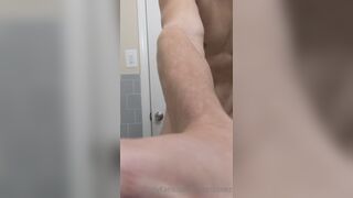 Nate rubs shaving lotion all over naked - 41 secs - SeeBussy.com
