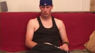 Maxx Wood Beating his Meat - Gay Amateur Porno