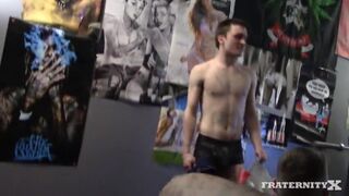 HOUSE BITCH Frat X - Gay Amateur Porno