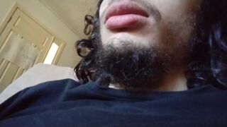 bottom bearded boy, big lips and mouth ⁄ gainer fetish nathan nz - SeeBussy.com