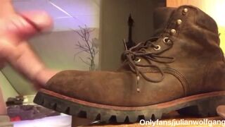 Hot construction worker w⁄ big uncut cock cums on his work boot. Full video @onlyfans⁄julianwolfgang julian wolfgang - SeeBussy.com