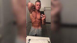gay porn video - kevinmuscle (466) - SeeBussy.com