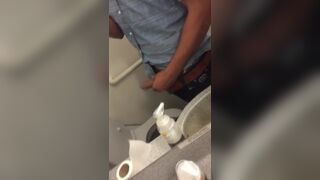 Wanking in the plane Kadu10 - SeeBussy.com