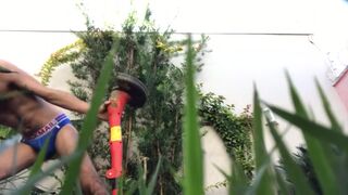 I PUT THE DICK OUT IN THE GARDEN Fabricio Rio Verde - Free Gay Porn - Free Amateur Gay Porn