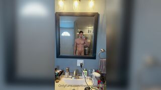 TSB - Big bro poses in mirror while Lil bro showers then blows him a bit - 34 secs