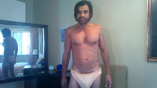 Huge Bulge Speedo MaxDelongxxl - Free Gay Porn - Free Amateur Gay Porn