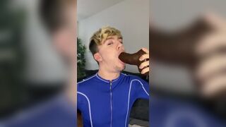 Deepthroating 14 Inches¡ James Beaux - Free Gay Porn - Free Amateur Gay Porn