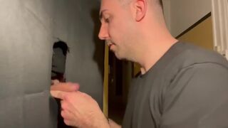 21 ans. Grosse bite. La vidéo entière sur mon fanclub Mateo Vespiacci - Free Amateur Gay Porn