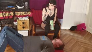 Slim goth domina feeding her slave mouth to mouth pt1 HD Beth Kinky - SeeBussy.com